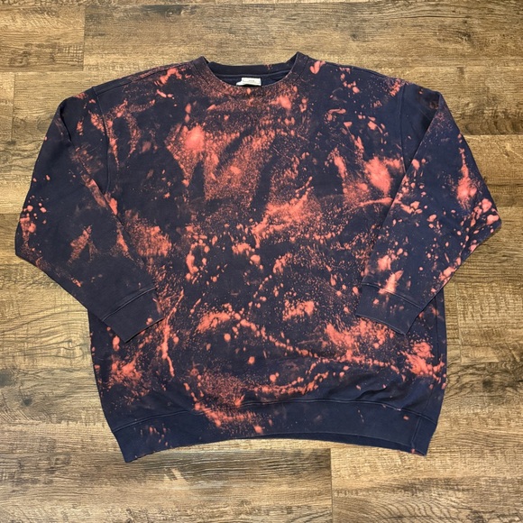 Bleached Crewneck - Picture 1 of 2